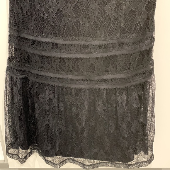 -Juliette Longuet lace dress. Size 4 Like new. Side zip. French designer. - Picture 10 of 10
